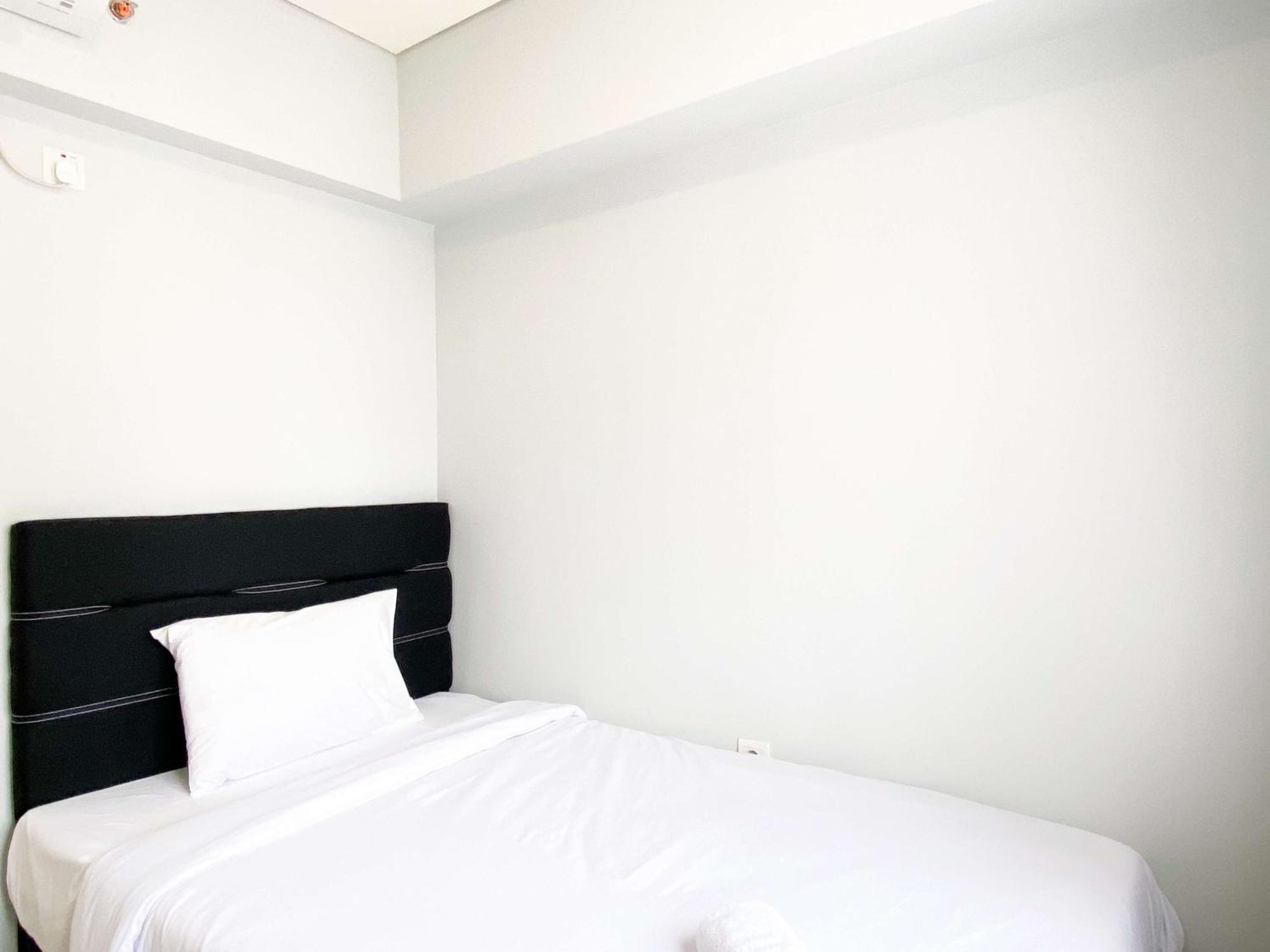 Apartemen And Cozy 3br Meikarta By Travelio